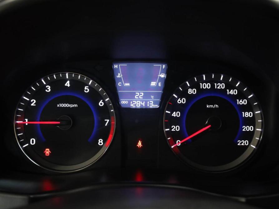 Hyundai Solaris I Ростов-на-Дону  - изображение 15