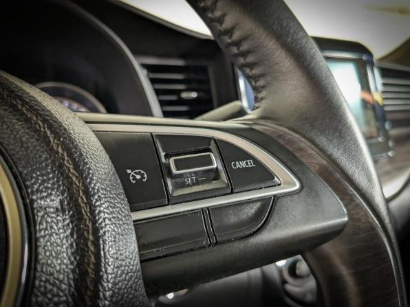 Suzuki Ertiga II Рестайлинг с пробегом 2022 года, цена 1 999 500 рублей, 49500 км, минивэн, Автокод Объявления