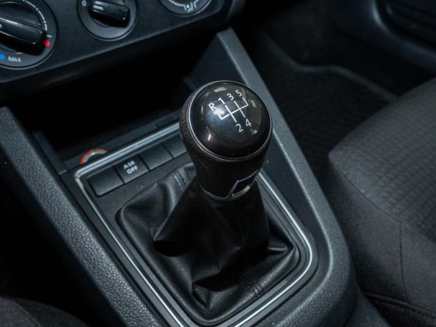 Volkswagen Jetta VI Рестайлинг Казань  - изображение 12