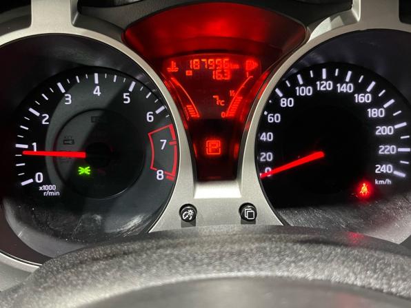 Nissan Juke I с пробегом 2014 года, цена 880 000 рублей, 187996 км, внедорожник, Автокод Объявления