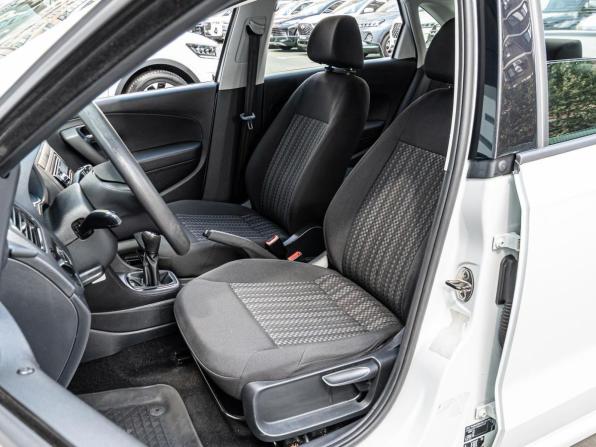 Volkswagen Polo V с пробегом 2015 года, цена 870 000 рублей, 179465 км, седан, Автокод Объявления