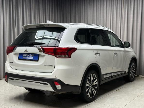 Mitsubishi Outlander III Рестайлинг 3 с пробегом 2019 года, цена 2 149 000 рублей, 108825 км, внедорожник, Автокод Объявления