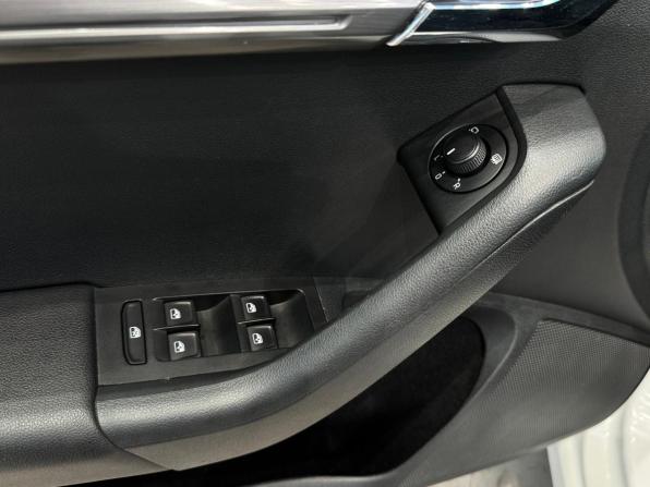 Skoda Octavia III (A7) Рестайлинг с пробегом 2018 года, цена 1 869 000 рублей, 158000 км, лифтбек, Автокод Объявления