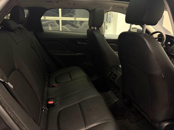 Jaguar F-Pace I с пробегом 2018 года, цена 2 419 900 рублей, 147173 км, внедорожник, Автокод Объявления