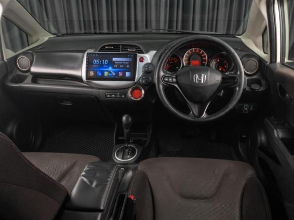 Honda Fit II с пробегом 2012 года, цена 919 000 рублей, 222383 км, хэтчбек, Автокод Объявления