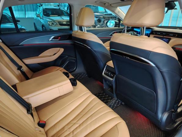 Hongqi H5 II с пробегом 2023 года, цена 2 455 000 рублей, 96771 км, седан, Автокод Объявления