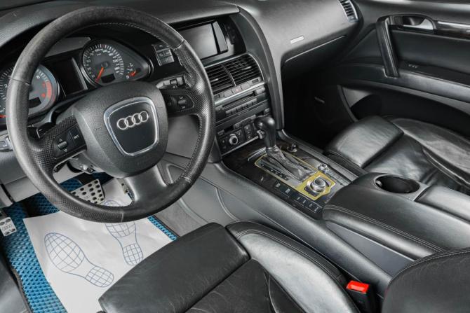 Audi Q7 I (4L) с пробегом 2006 года, цена 1 429 000 рублей, 307000 км, внедорожник, Автокод Объявления