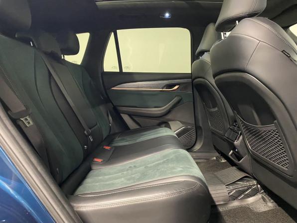 Geely Monjaro I с пробегом 2023 года, цена 2 995 000 рублей, 45450 км, внедорожник, Автокод Объявления