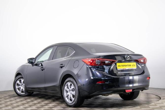 Mazda 3 III (BM) с пробегом 2015 года, цена 2 349 000 рублей, 12350 км, седан, Автокод Объявления