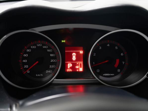 Mitsubishi Outlander II с пробегом 2007 года, цена 1 100 000 рублей, 303000 км, внедорожник, Автокод Объявления