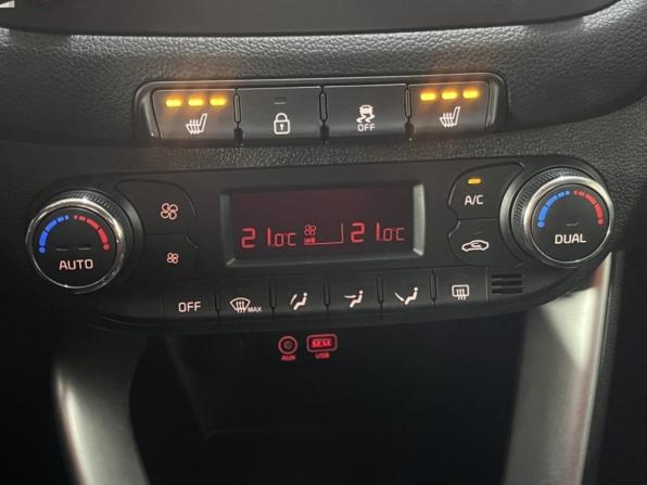 Kia Ceed II Рестайлинг с пробегом 2018 года, цена 1 220 000 рублей, 161012 км, универсал, Автокод Объявления