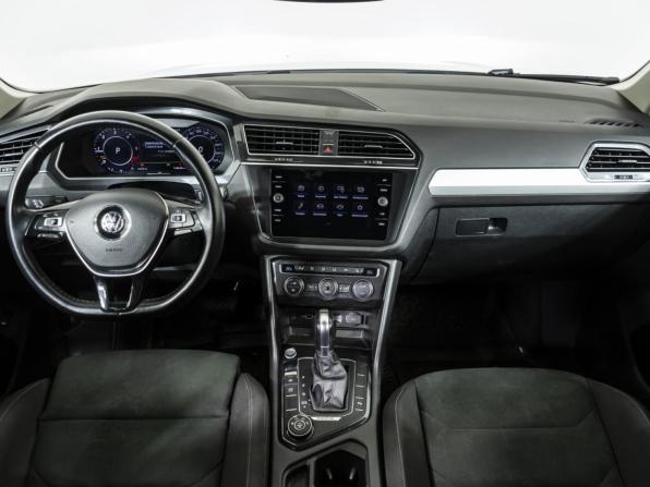 Volkswagen Tiguan II с пробегом 2018 года, цена 2 890 000 рублей, 147712 км, внедорожник, Автокод Объявления