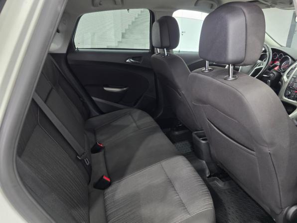 Opel Astra J с пробегом 2012 года, цена 750 000 рублей, 151560 км, хэтчбек, Автокод Объявления