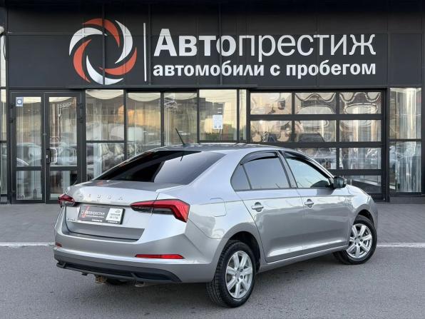Skoda Rapid II с пробегом 2020 года, цена 946 500 рублей, 97299 км, лифтбек, Автокод Объявления