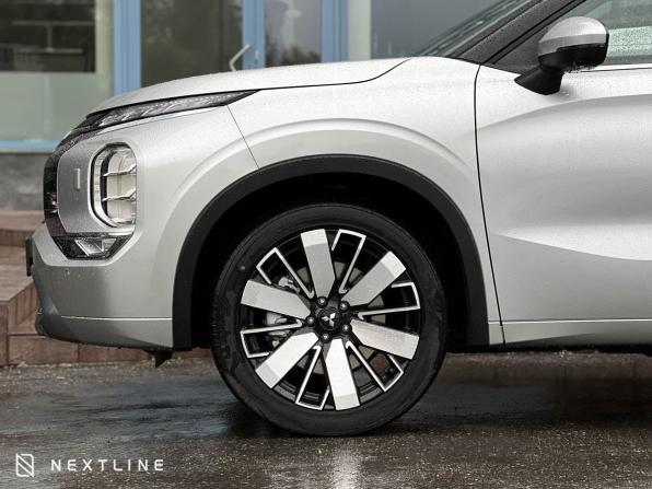 Новый Mitsubishi Outlander IV Рестайлинг 2026 года, цена 7 090 000 рублей, внедорожник, Автокод Объявления