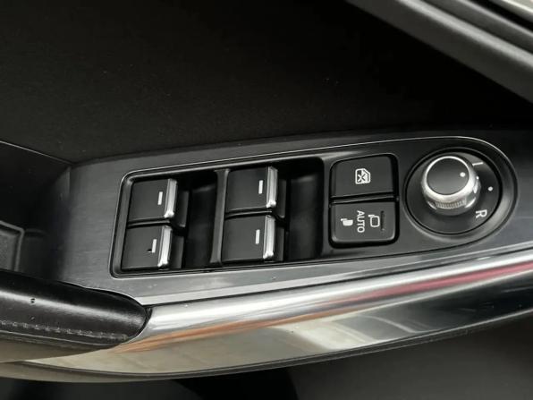 Mazda 6 III (GJ) Рестайлинг с пробегом 2018 года, цена 2 279 000 рублей, 67651 км, седан, Автокод Объявления