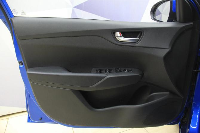 Hyundai Solaris II Рестайлинг с пробегом 2021 года, цена 1 635 200 рублей, 60031 км, седан, Автокод Объявления