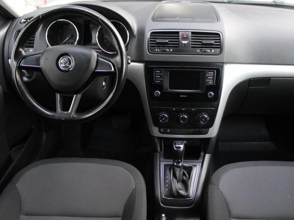 Skoda Yeti I Рестайлинг с пробегом 2016 года, цена 1 639 000 рублей, 45607 км, внедорожник, Автокод Объявления