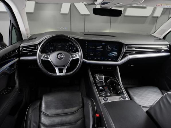 Volkswagen Touareg III с пробегом 2019 года, цена 4 829 000 рублей, 179940 км, внедорожник, Автокод Объявления