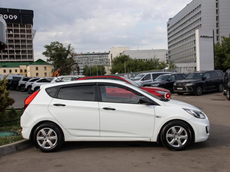 Hyundai Solaris I Москва  - изображение 3