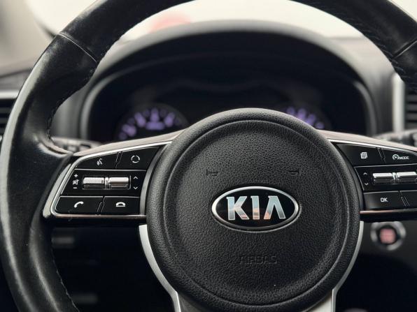 Kia Sportage IV Рестайлинг с пробегом 2022 года, цена 2 449 000 рублей, 104307 км, внедорожник, Автокод Объявления