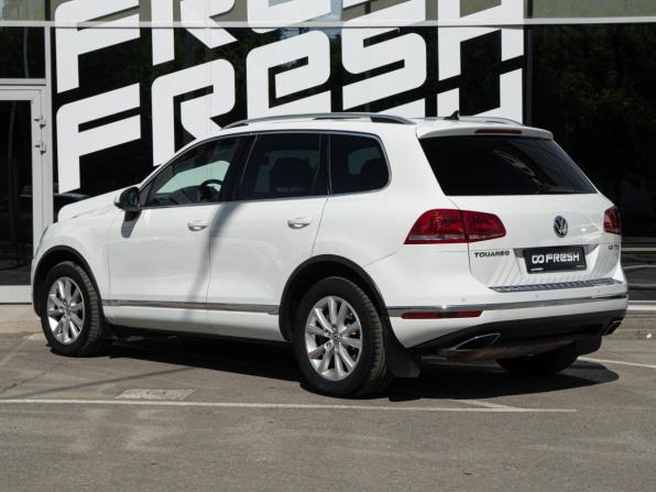 Volkswagen Touareg II Рестайлинг с пробегом 2016 года, цена 2 845 000 рублей, 168994 км, внедорожник, Автокод Объявления
