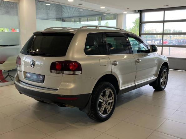 Volkswagen Touareg I Рестайлинг с пробегом 2008 года, цена 975 000 рублей, 312564 км, внедорожник, Автокод Объявления