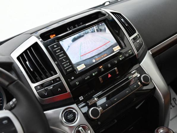 Toyota Land Cruiser 200 Series Рестайлинг 1 с пробегом 2014 года, цена 2 299 000 рублей, 120678 км, внедорожник, Автокод Объявления