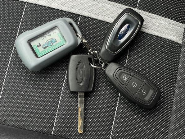 Ford Kuga I с пробегом 2012 года, цена 918 000 рублей, 281771 км, внедорожник, Автокод Объявления