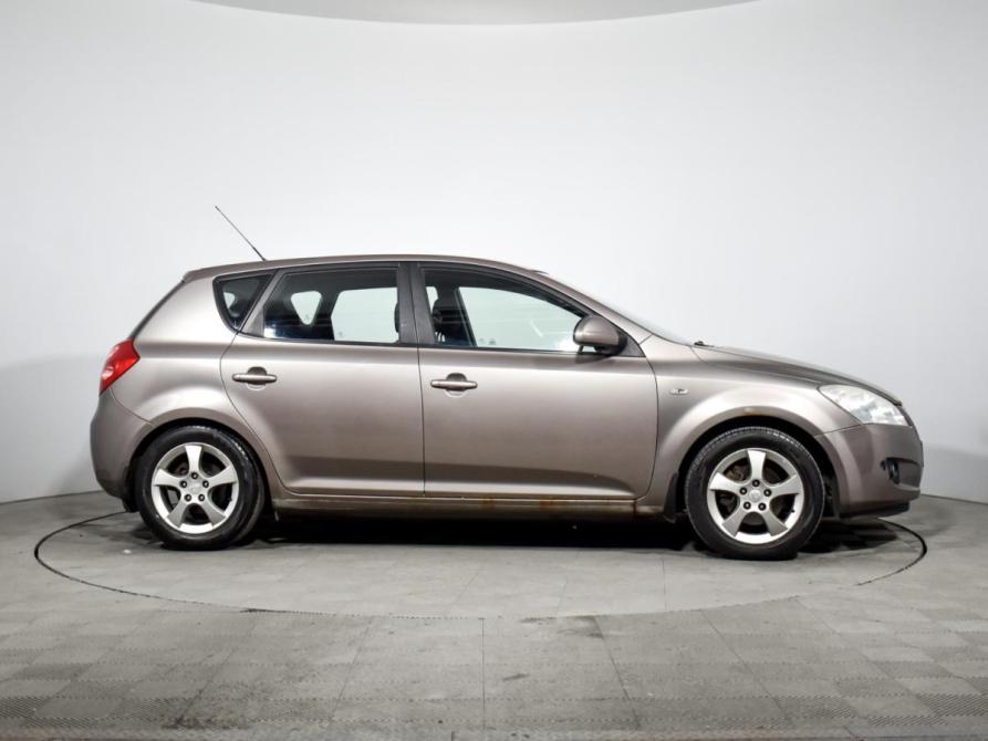Kia Ceed I Санкт-Петербург  - изображение 4