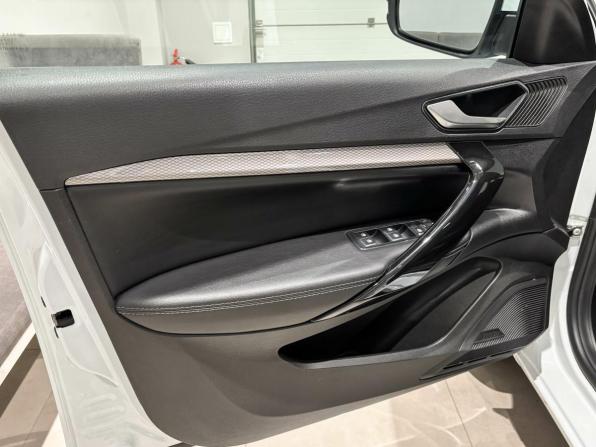 Lada (ВАЗ) Vesta I Рестайлинг (NG) с пробегом 2023 года, цена 1 272 219 рублей, 22773 км, седан, Автокод Объявления