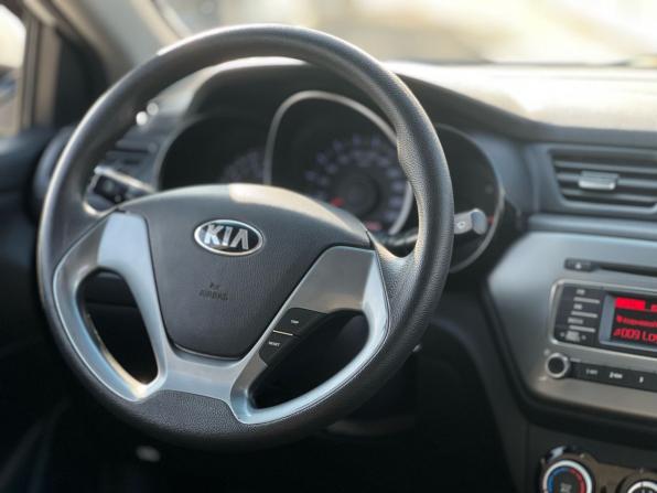 Kia Rio III Рестайлинг с пробегом 2016 года, цена 1 029 000 рублей, 100000 км, седан, Автокод Объявления