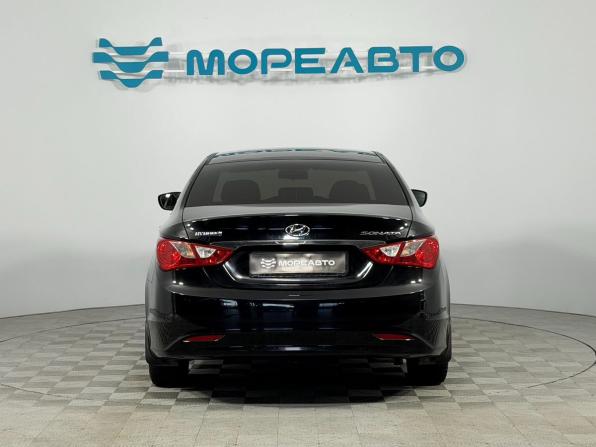 Hyundai Sonata VI (YF) с пробегом 2011 года, цена 1 100 000 рублей, 212300 км, седан, Автокод Объявления
