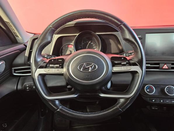 Hyundai Elantra VII (CN7) с пробегом 2021 года, цена 1 749 000 рублей, 66148 км, седан, Автокод Объявления