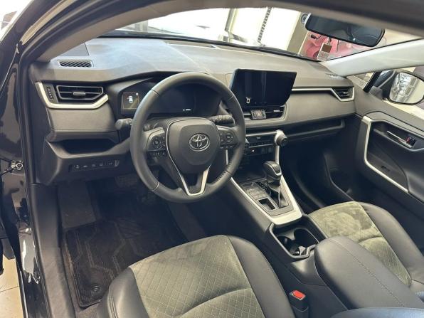 Toyota RAV4 V (XA50) с пробегом 2025 года, цена 3 840 000 рублей, 23695 км, внедорожник, Автокод Объявления