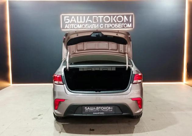 Kia Rio IV с пробегом 2018 года, цена 1 350 000 рублей, 139900 км, седан, Автокод Объявления