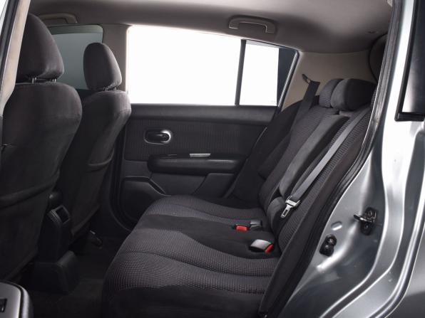 Nissan Tiida I Рестайлинг с пробегом 2011 года, цена 739 995 рублей, 257812 км, хэтчбек, Автокод Объявления
