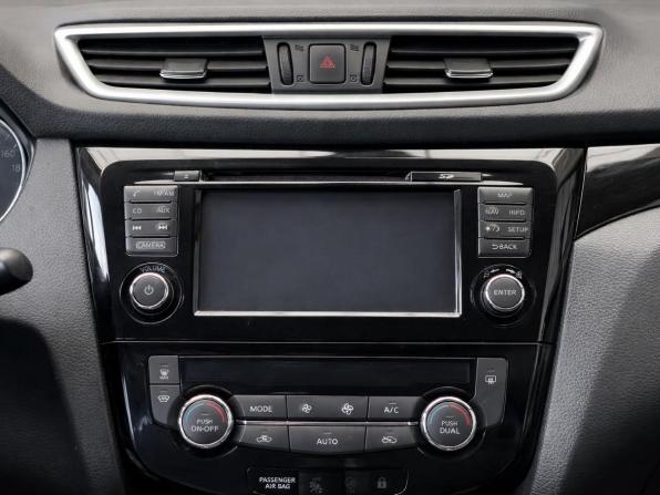 Nissan Qashqai II с пробегом 2015 года, цена 1 397 000 рублей, 136613 км, внедорожник, Автокод Объявления