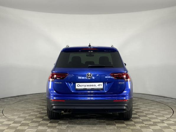Volkswagen Tiguan II с пробегом 2018 года, цена 2 780 000 рублей, 52780 км, внедорожник, Автокод Объявления