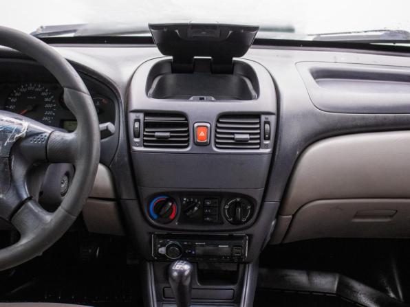 Nissan Almera II (N16) с пробегом 2001 года, цена 135 000 рублей, 318485 км, седан, Автокод Объявления