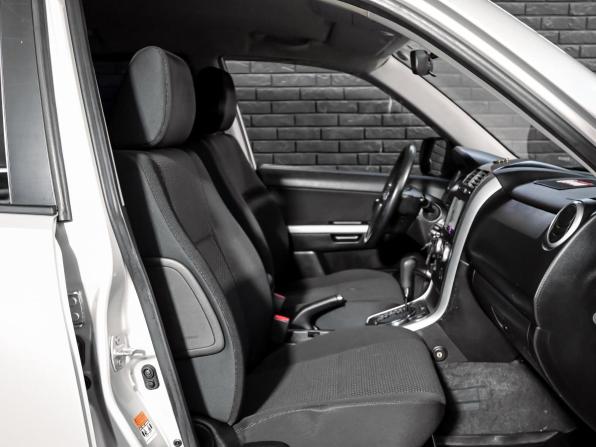 Suzuki Grand Vitara II Рестайлинг с пробегом 2011 года, цена 1 370 000 рублей, 82298 км, внедорожник, Автокод Объявления