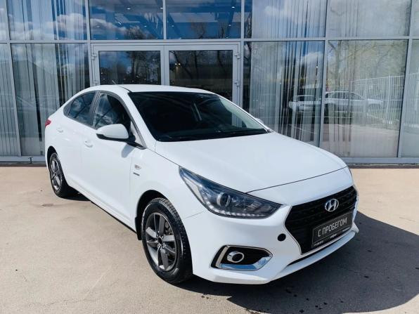 Hyundai Solaris II с пробегом 2019 года, цена 1 365 000 рублей, 121939 км, седан, Автокод Объявления