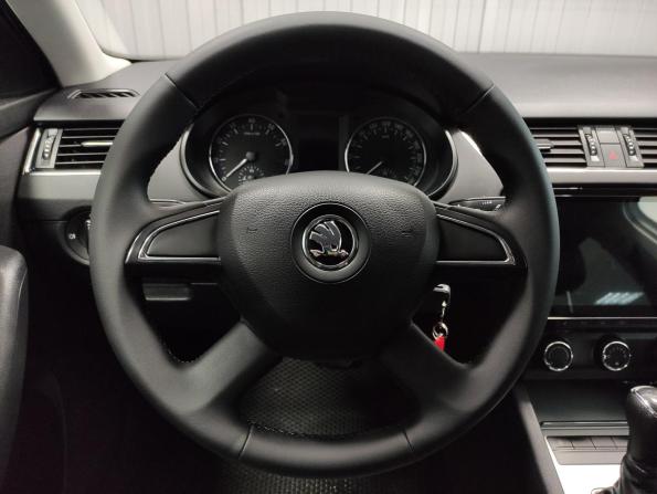 Skoda Octavia III (A7) с пробегом 2014 года, цена 999 000 рублей, 206205 км, лифтбек, Автокод Объявления