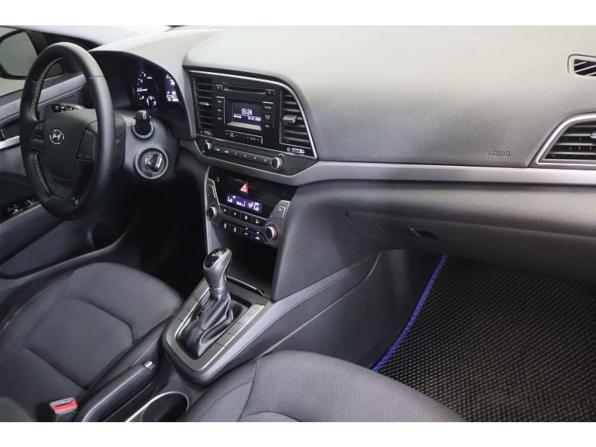 Hyundai Elantra VI (AD) с пробегом 2017 года, цена 1 379 000 рублей, 152676 км, седан, Автокод Объявления