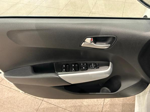 Kia Picanto III с пробегом 2018 года, цена 1 099 000 рублей, 110903 км, хэтчбек, Автокод Объявления