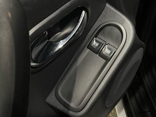 Renault Duster I Рестайлинг с пробегом 2017 года, цена 1 370 000 рублей, 116564 км, внедорожник, Автокод Объявления