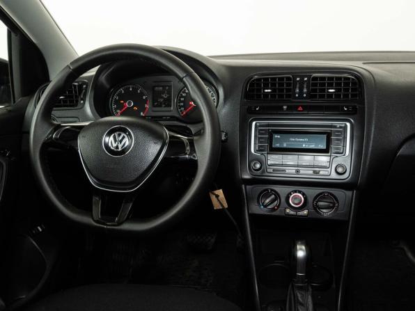 Volkswagen Polo V Рестайлинг с пробегом 2017 года, цена 988 000 рублей, 188000 км, седан, Автокод Объявления