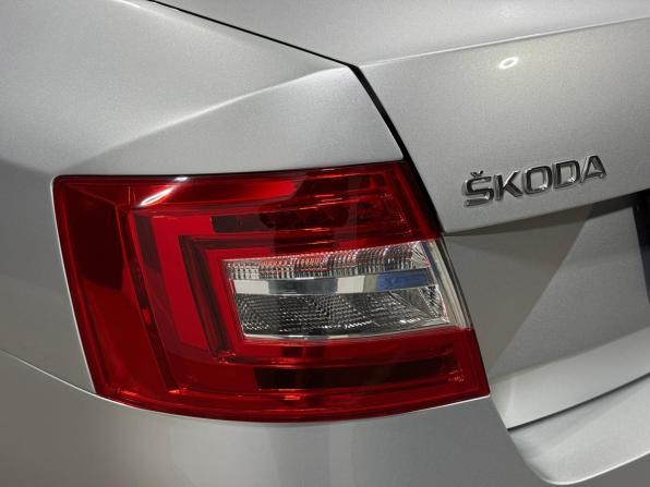 Skoda Octavia III (A7) Рестайлинг с пробегом 2019 года, цена 1 999 000 рублей, 59200 км, лифтбек, Автокод Объявления