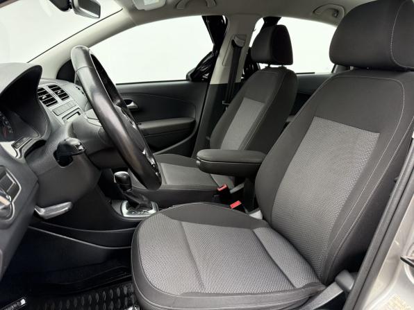 Volkswagen Polo V Рестайлинг с пробегом 2018 года, цена 1 130 000 рублей, 149500 км, седан, Автокод Объявления