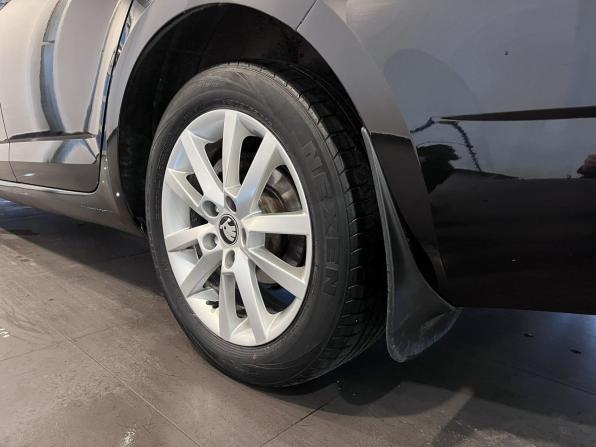 Skoda Octavia III (A7) с пробегом 2013 года, цена 880 000 рублей, 350915 км, лифтбек, Автокод Объявления